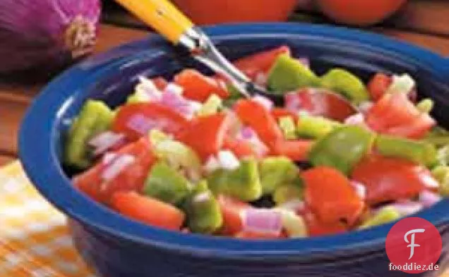 Grüner Paprika-Tomaten-Salat