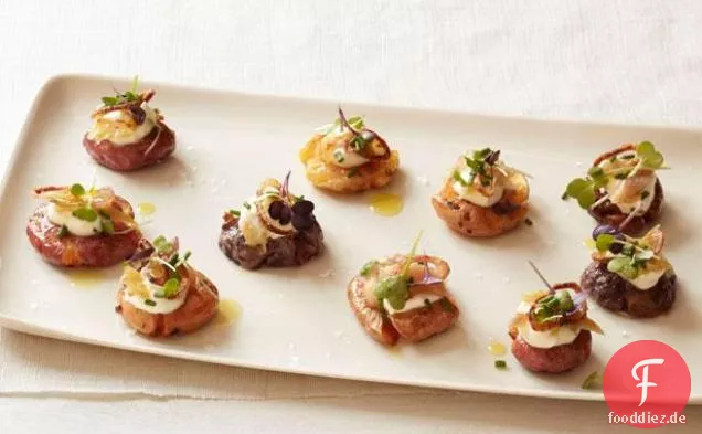 Geräucherte Forelle, Wodka Creme Fraiche und knusprige Kartoffeln