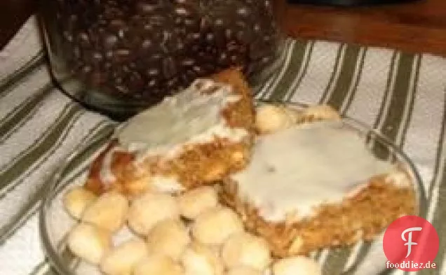 Weiße Schokoladen-Macadamia-Riegel