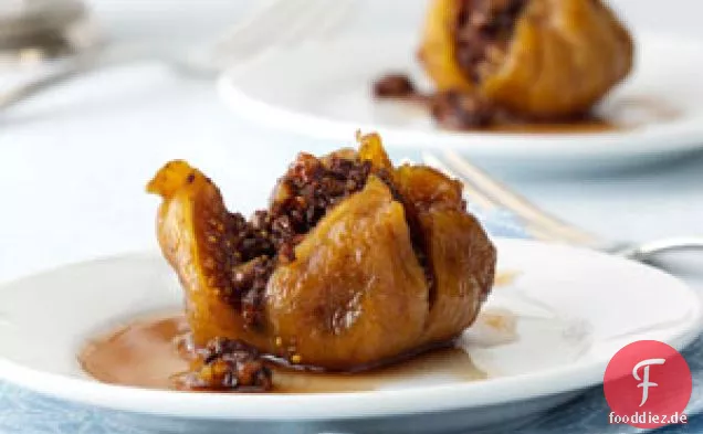 Mit Doppelnüssen gefüllte Feigen