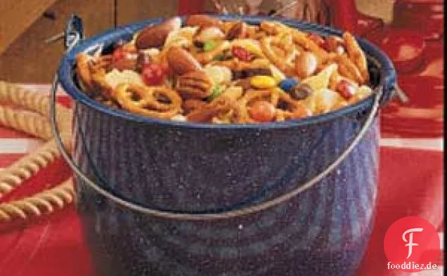 Happy Trails Snack-Mix