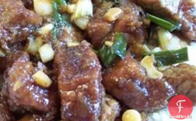 Mongolisches Rindfleisch und Frühlingszwiebeln