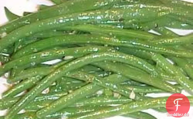 Grüne Bohnen mit Kräuterdressing
