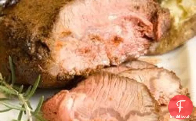 Lendenstückbraten mit Kräutern eingerieben