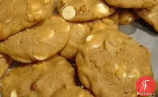 Kürbis-Pekannuss-Kekse mit weißer Schokolade
