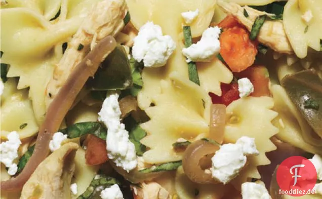 Farfalle Mit Huhn, Tomaten, karamellisierten Zwiebeln und Ziege C
