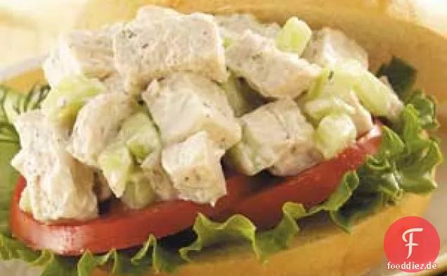 Gurken-Hühnersalat-Sandwiches