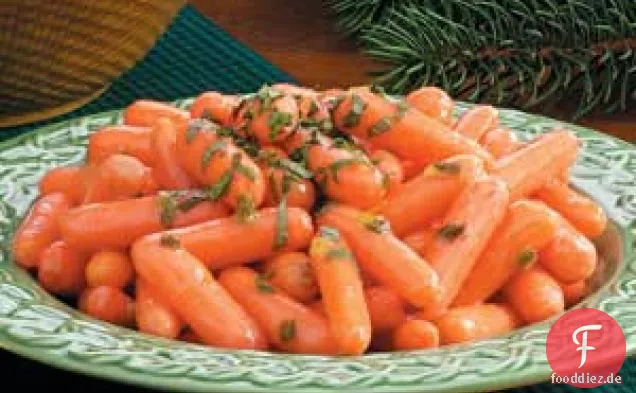 Mit Honigorange glasierte Karotten