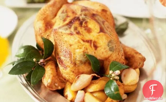 Gebratenes Zitronenhähnchen mit Schalotten und Kartoffeln