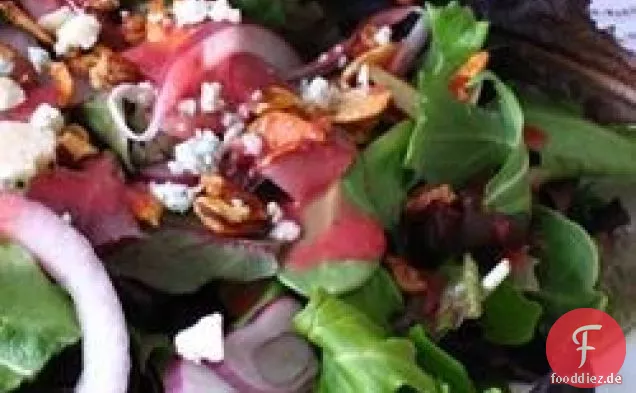 Grüner Salat mit Cranberry-Vinaigrette