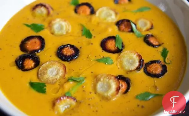 Geröstete Erbe Karotten-Suppe