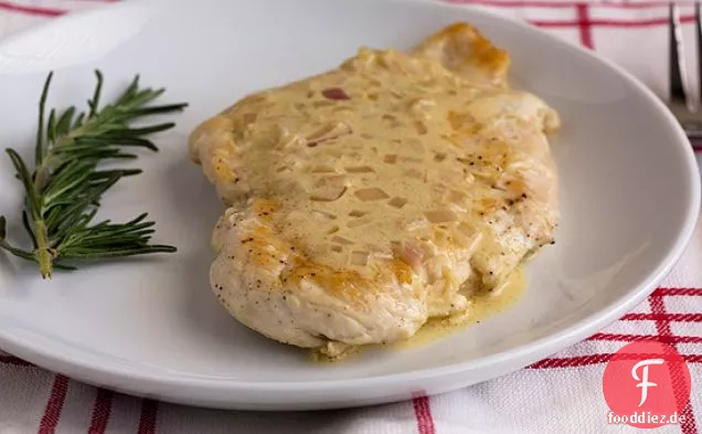 Huhn Mit Cremiger Dijon-Sauce