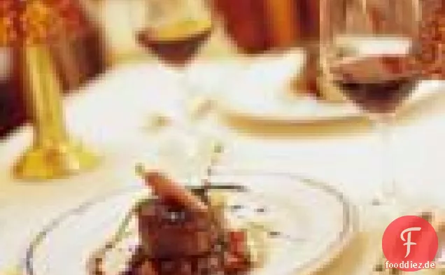 Rinderfilet mit Bordelaise-Sauce, karamellisierten Karotten und