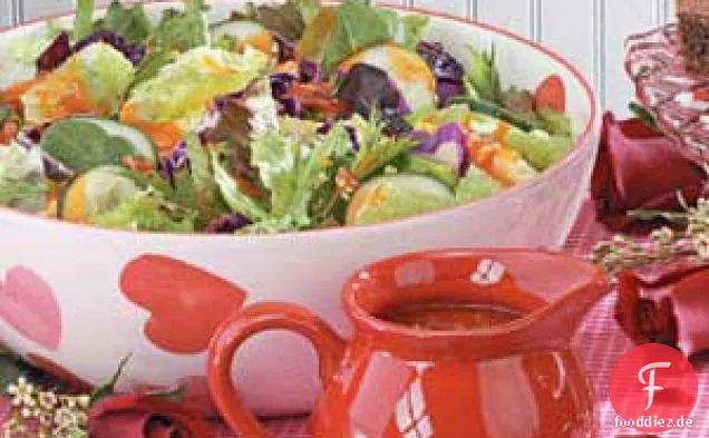 Pikantes Salatdressing mit Speck
