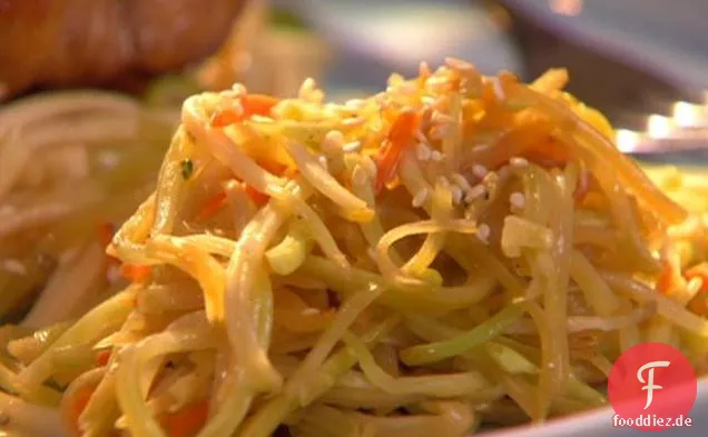 Sautierter asiatischer Brokkoli-Krautsalat