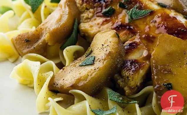 Huhn mit Äpfeln und Salbei