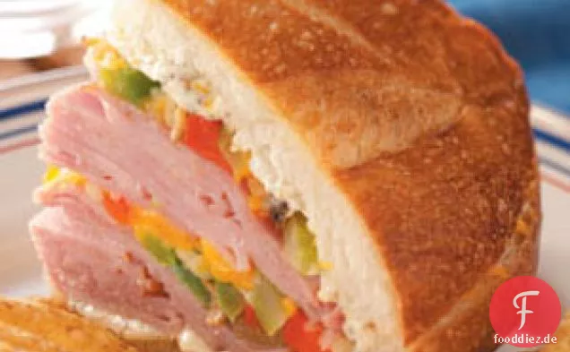 Sandwichbrot mit Schinken und Käse