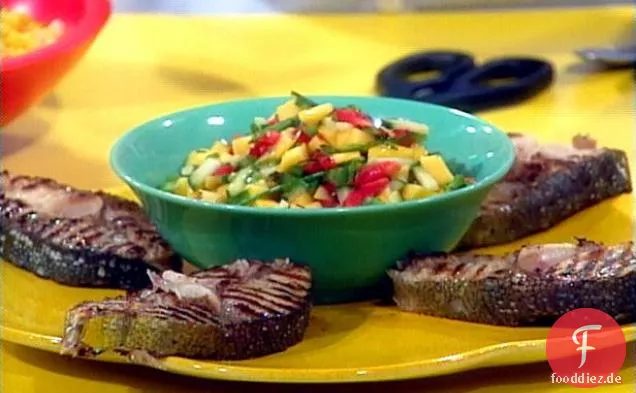 Mahi Mahi Steaks mit Mango Salsa und Curry-Couscous