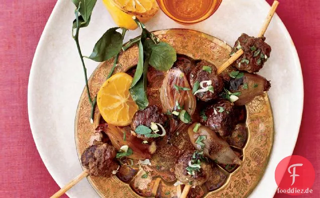 Gemahlene Lamm-Schalotten-Kebabs mit Granatapfelmelasse