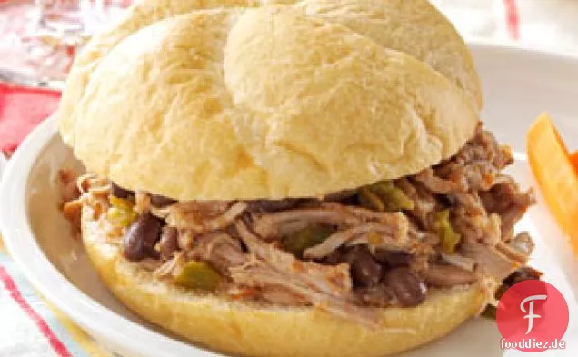 Geschnetzeltes Schweinefleisch mit Bohnen