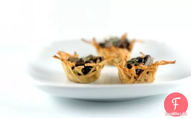 Pilz-Snacks-Kartoffel-Nestern