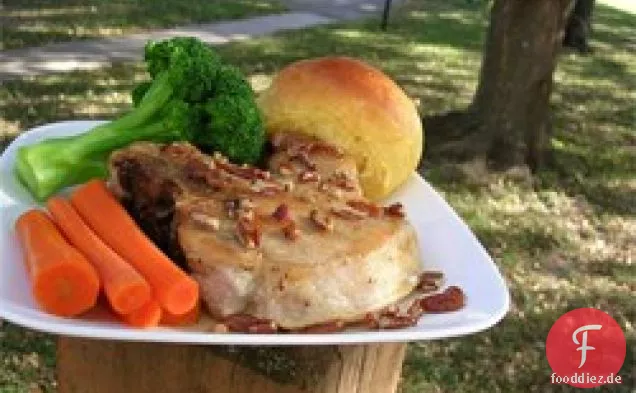 Tolle Schweinekoteletts mit Honig und Pekannüssen