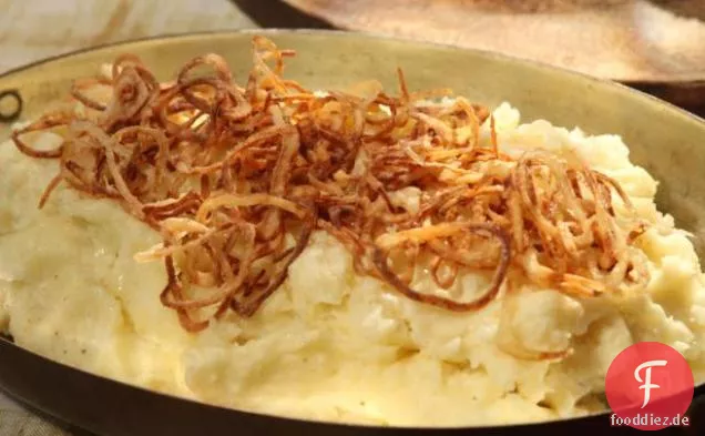 Kartoffelpüree mit knusprig gebratenen Schalotten