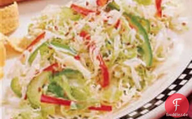 Knuspriger Dillsalat