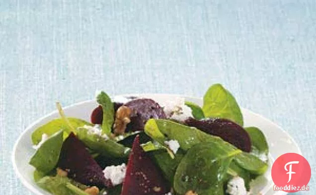 Spinatsalat mit Ziegenkäse und Roter Bete