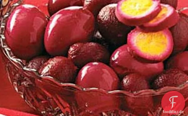 Eingelegte Eier mit Rüben