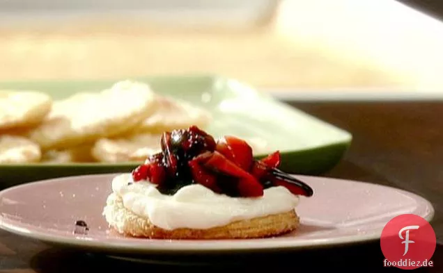 Mini-Erdbeer-Mascarpone-Törtchen