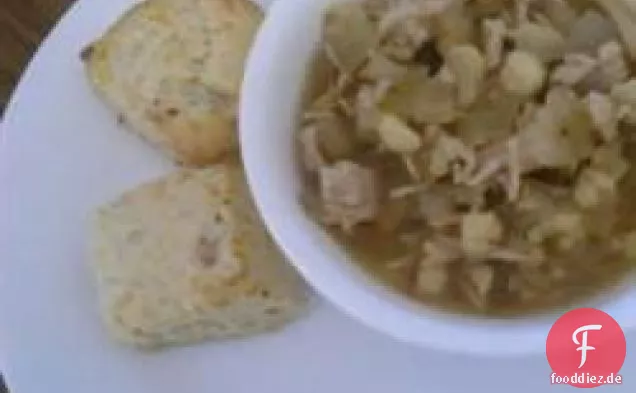 Slow Cooker Posole mit Schweinefleisch und Hühnchen