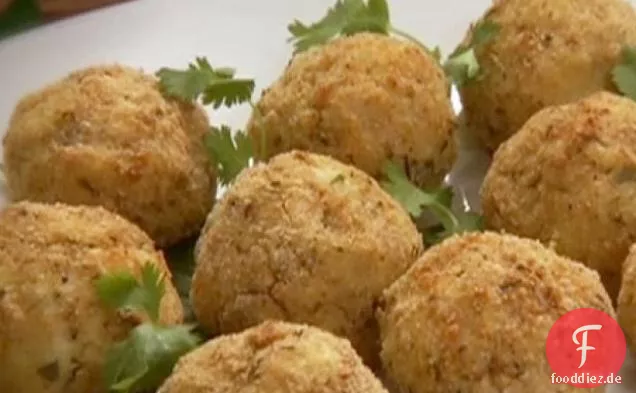 Brasilianische Kabeljaubällchen