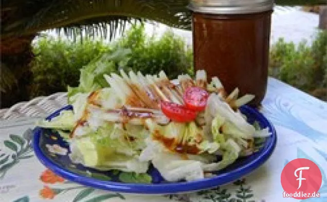 Geschmackvolles Tahini-Salatdressing