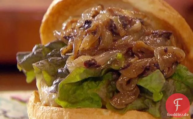 Provenzalische Hähnchenburger mit Pissaladiere-Topping