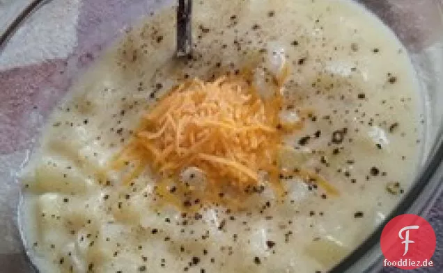 Hausgemachte Kartoffelsuppe