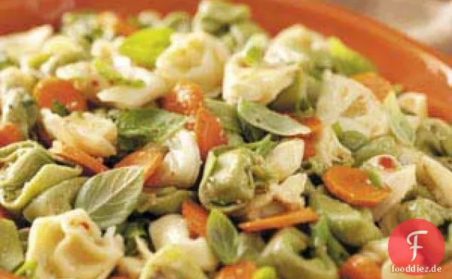 Karotten-Tortellini-Salat