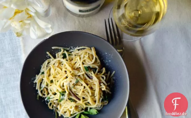 Spaghetti gebraten mit Rampen & Minze