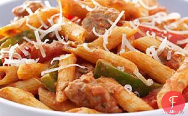 Pikante Penne, Wurst und Paprika