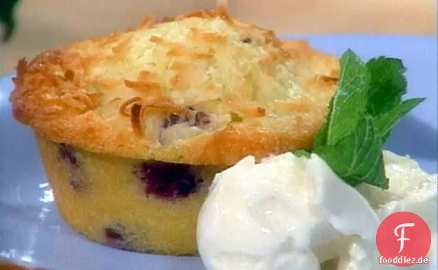 Einzelne Blaubeer-Kokos-Rührkuchen-Muffins