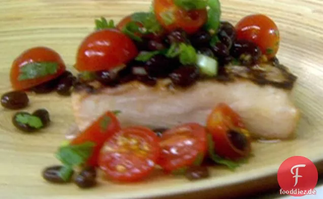Gegrillter Mahi-Mahi mit schwarzer Bohnensalsa