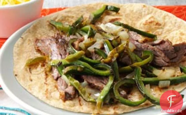 Marinierte Steak- und Pfeffer-Fajitas