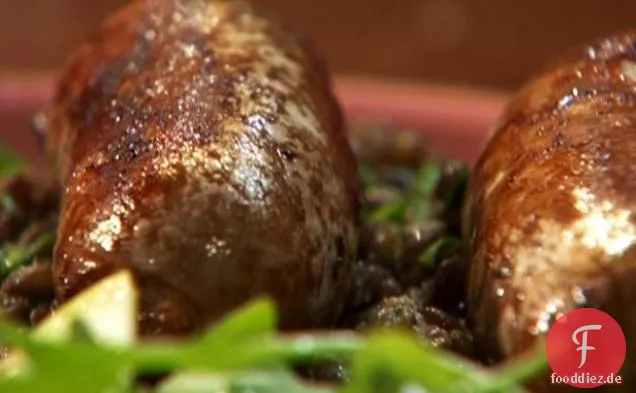 Wurst mit Knoblauchlinsen