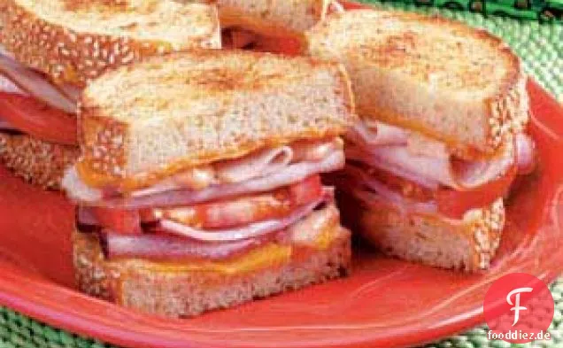 Gegrillte Club-Sandwiches