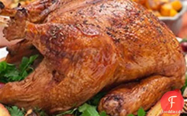 Gesalzener und gebratener ganzer Truthahn