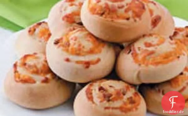 Speck-Käse-Windradbrötchen