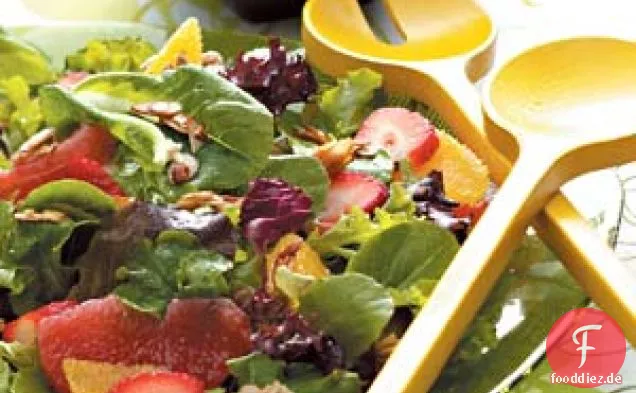 Gemischter Salat mit Zitrusfrüchten