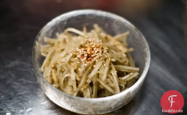 Kinpira Miso Gobo (Klette mit Miso)