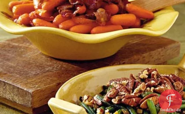Glasierte Karotten mit Speck und Zwiebeln