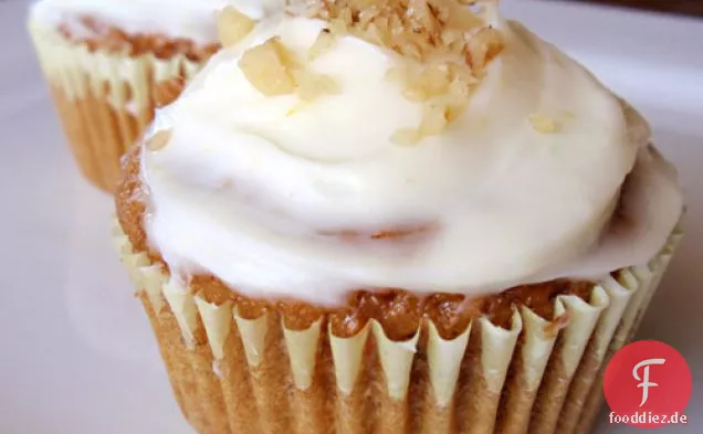 Karotte Cupcakes mit zitronigen Frischkäse Zuckerguss